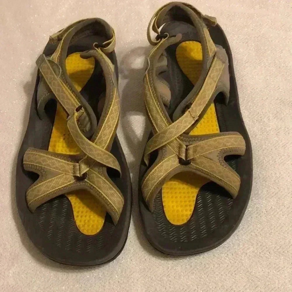 Lands End yellow & gray adjustable strap sport sandal. - Picture 1 of 11
